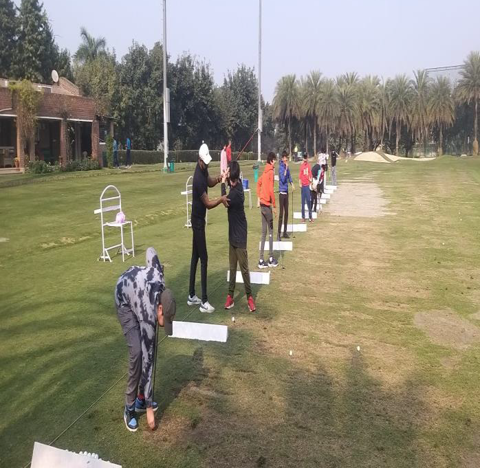 Group golf coaching